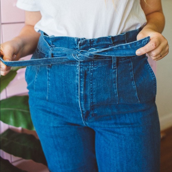 Madewell Paperbag Jeans in Flannigan Wash - Picture 3 of 8